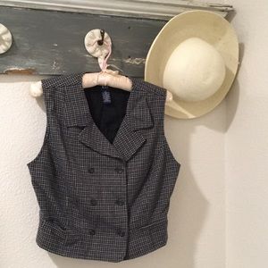 Wool polyester vest